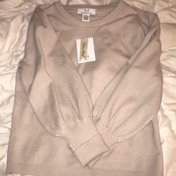 Magaschoni Sweaters - 🤍NWT Magaschoni light taupe or cream soft sweater